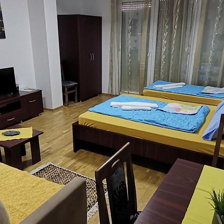 Center Apartment Delfina Ohrid Esterno foto
